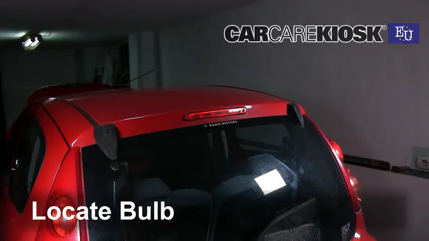 2008 Peugeot 107 Trendy 1.0L 3 Cyl. Éclairage Feu de freinage central (remplacer l'ampoule)